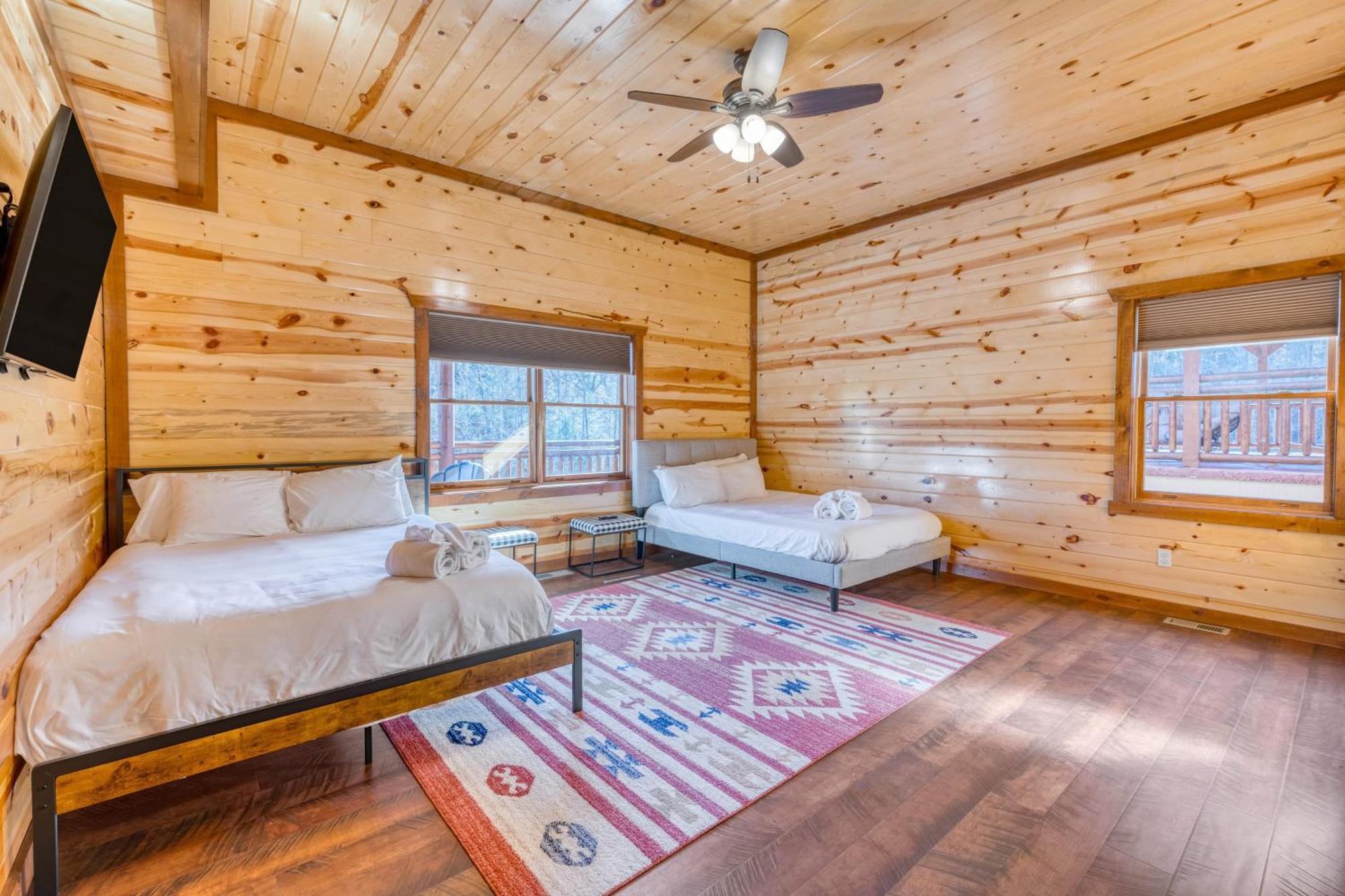 Smokey'S Paradise By Avantstay Sleeps 22 Pool Sevierville Exterior foto