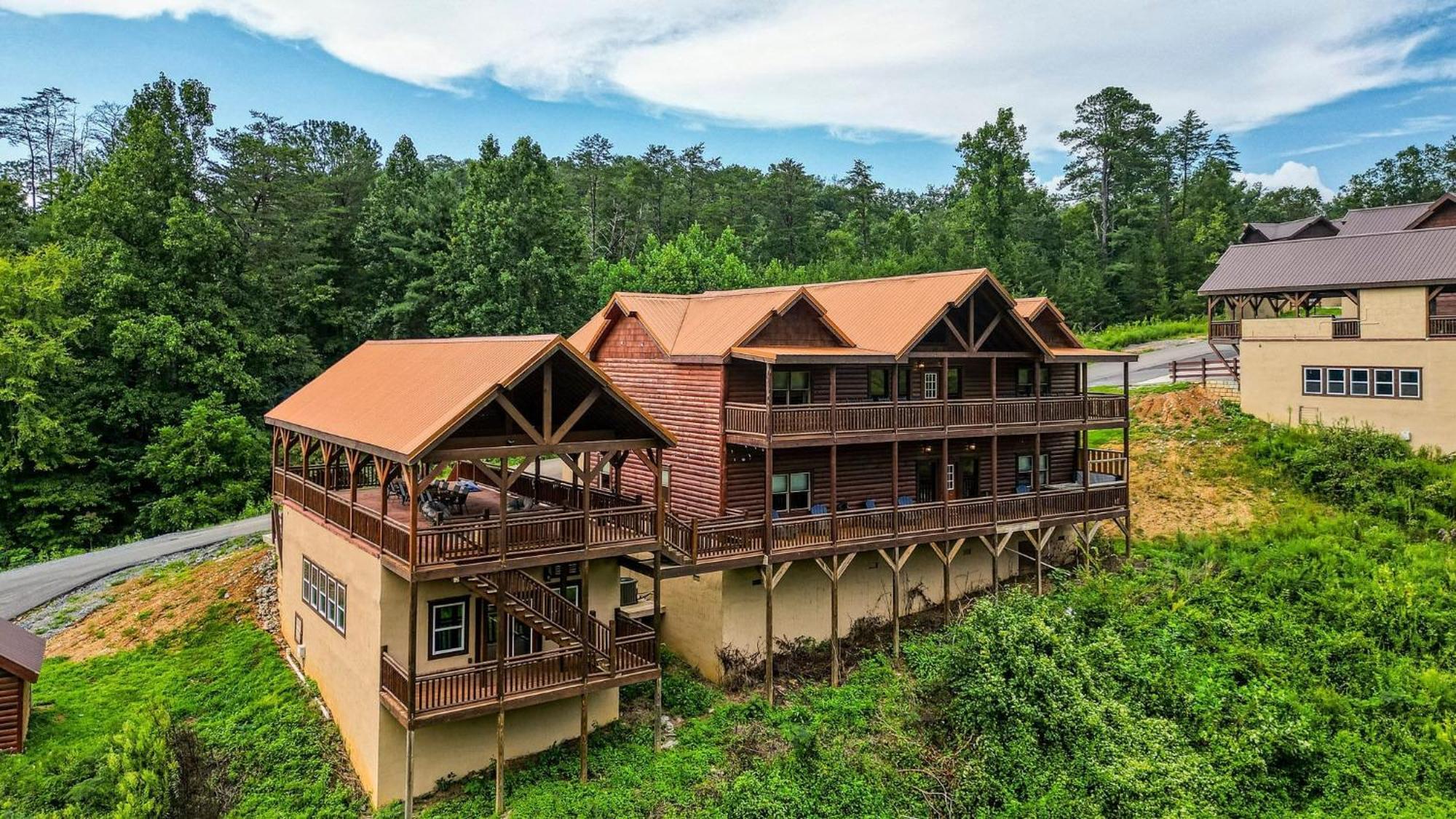 Smokey'S Paradise By Avantstay Sleeps 22 Pool Sevierville Exterior foto